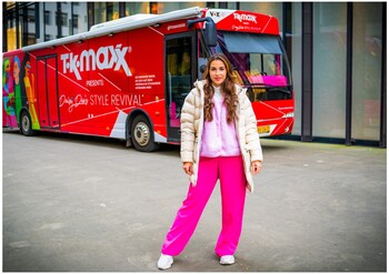celebrity Sarah Engels Bus